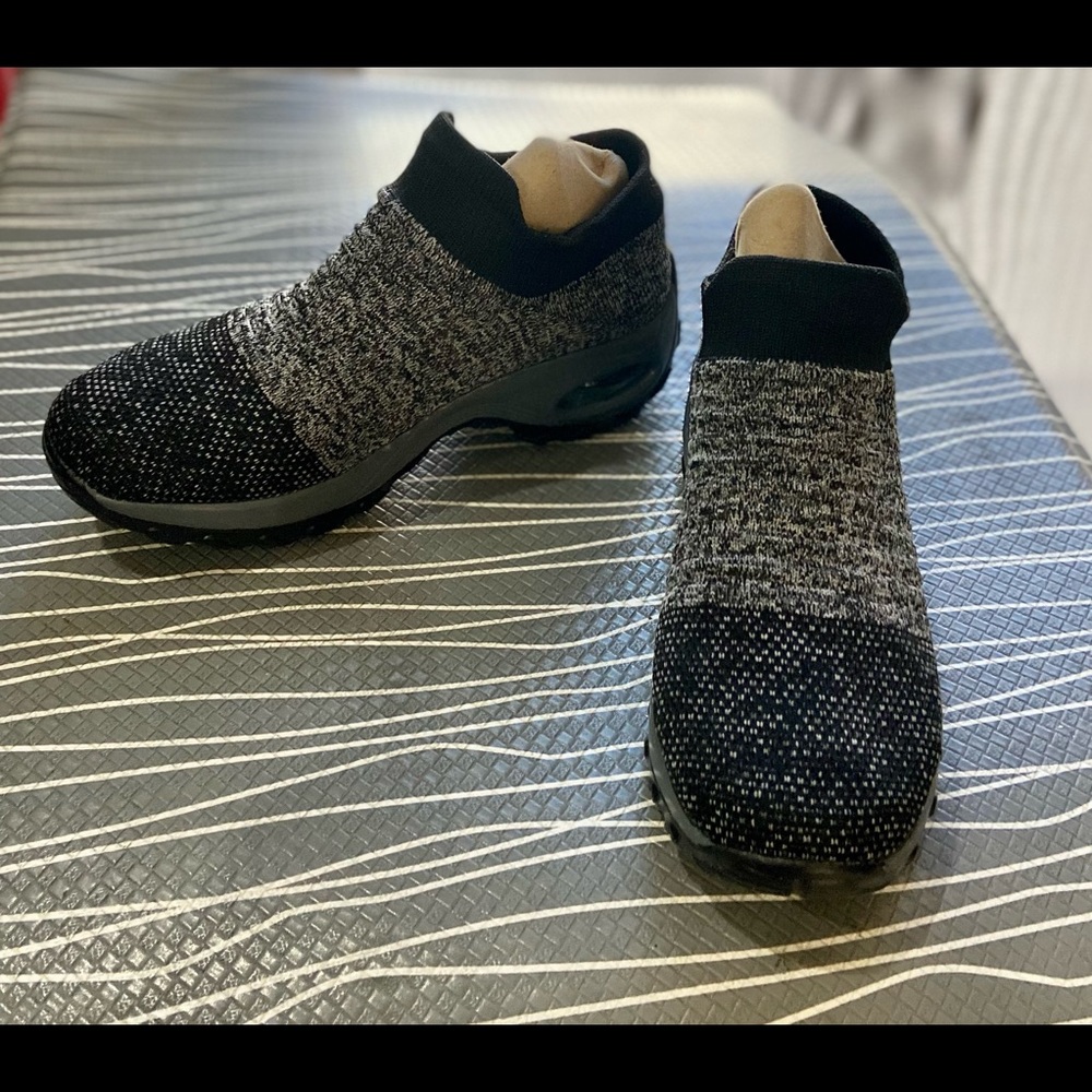 Women's Air Cushion Walking Sock Shoes Slip on Sneakers Platform Athletic Shoes
